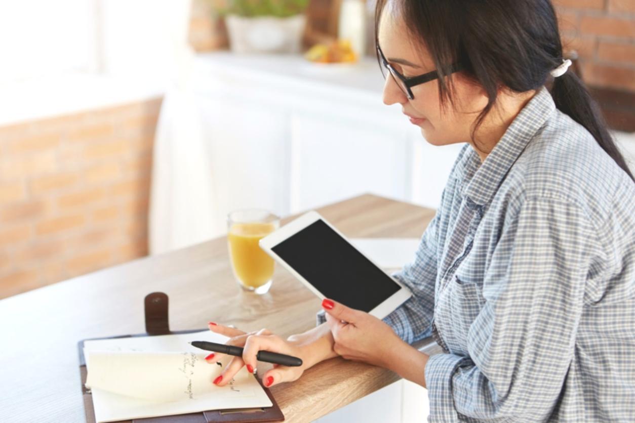 Digital tracking templates for monitoring discipline progress